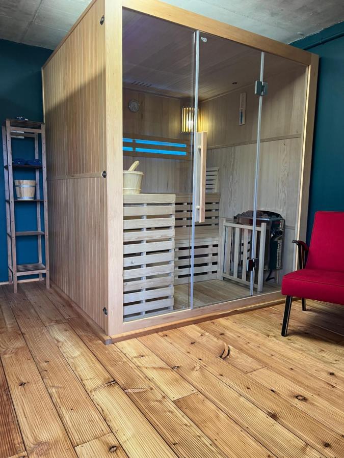 Houten Vakantiewoning "Reisnaarpolen" Royaal Ontbijt, Sauna En Hottub Czarna Góra Exterior foto