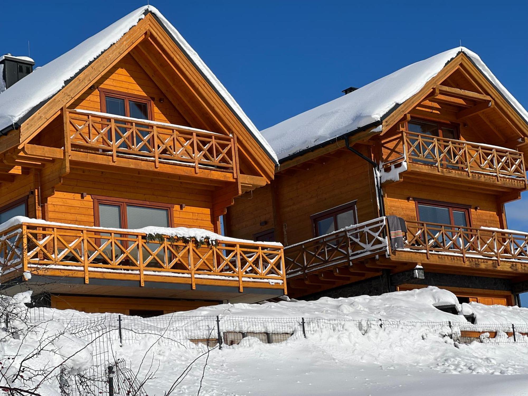 Houten Vakantiewoning "Reisnaarpolen" Royaal Ontbijt, Sauna En Hottub Czarna Góra Exterior foto