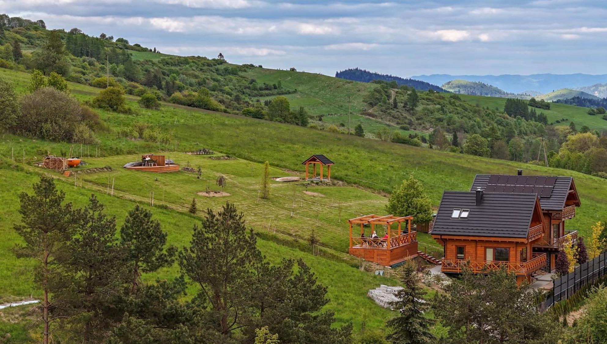 Houten Vakantiewoning "Reisnaarpolen" Royaal Ontbijt, Sauna En Hottub Czarna Góra Exterior foto